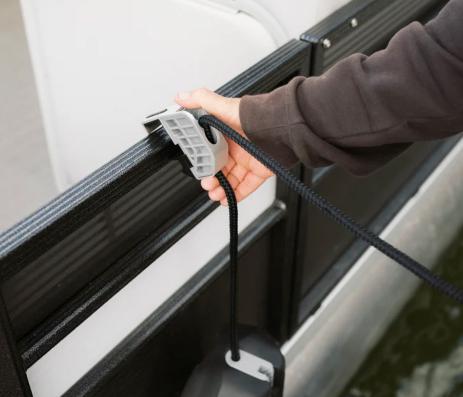 PONTOON FENDER & DOCK LINE HANGER